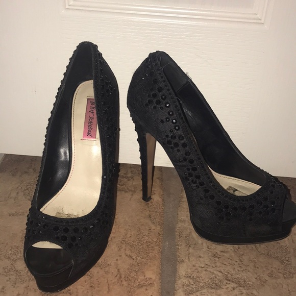 Betsy Johnson 9.5 Black Studded Heels - Picture 7 of 8